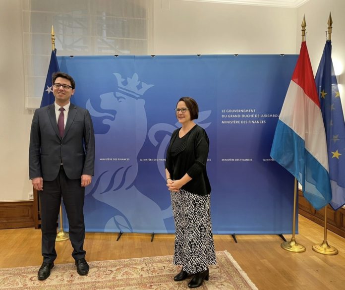 Murati dhe Ministrja nga Luksemburgu
