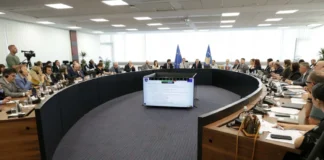 Kosova rrezikon t’i humbë milionat e Planit të Rritjes për pak javë, fajësohet bllokada politike